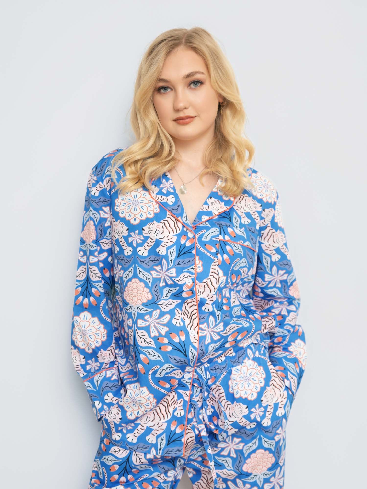 Women's Tiger Garden cotton poplin pajama set – view 2